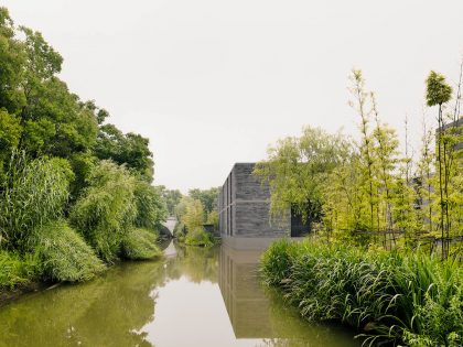 A Stunning Floating House Surrounded by a Water Garden in Hangzhou, China by David Chipperfield Architects (7)