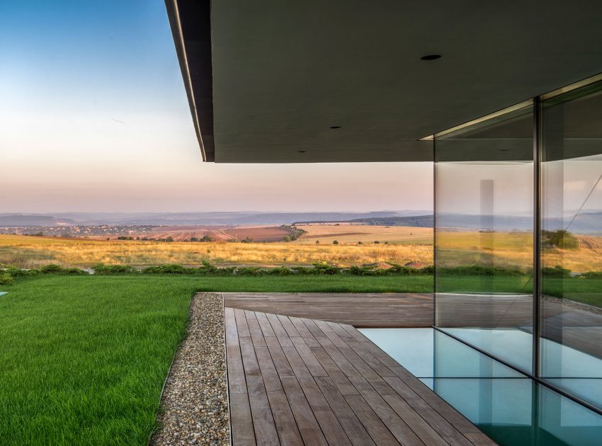 A Stunning Home with Gabion Walls and a Grassy Viewing Deck in Sofia, Bulgaria by I/O Architects (11)