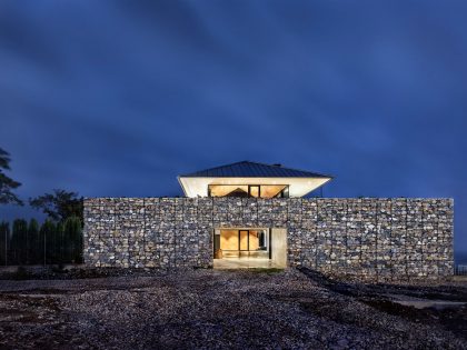 A Stunning Home with Gabion Walls and a Grassy Viewing Deck in Sofia, Bulgaria by I/O Architects (25)