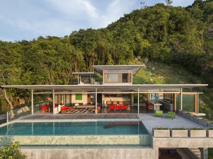 A Stunning House Built with Concrete, Wood, Steel and Glass Structure in Ko Samui, Thailand by Marc Gerritsen (1)