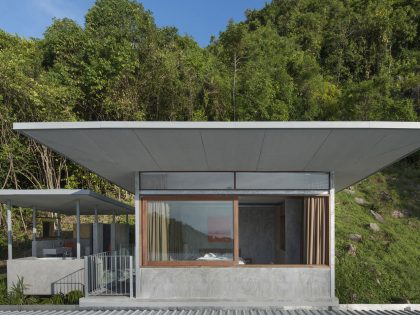 A Stunning House Built with Concrete, Wood, Steel and Glass Structure in Ko Samui, Thailand by Marc Gerritsen (18)