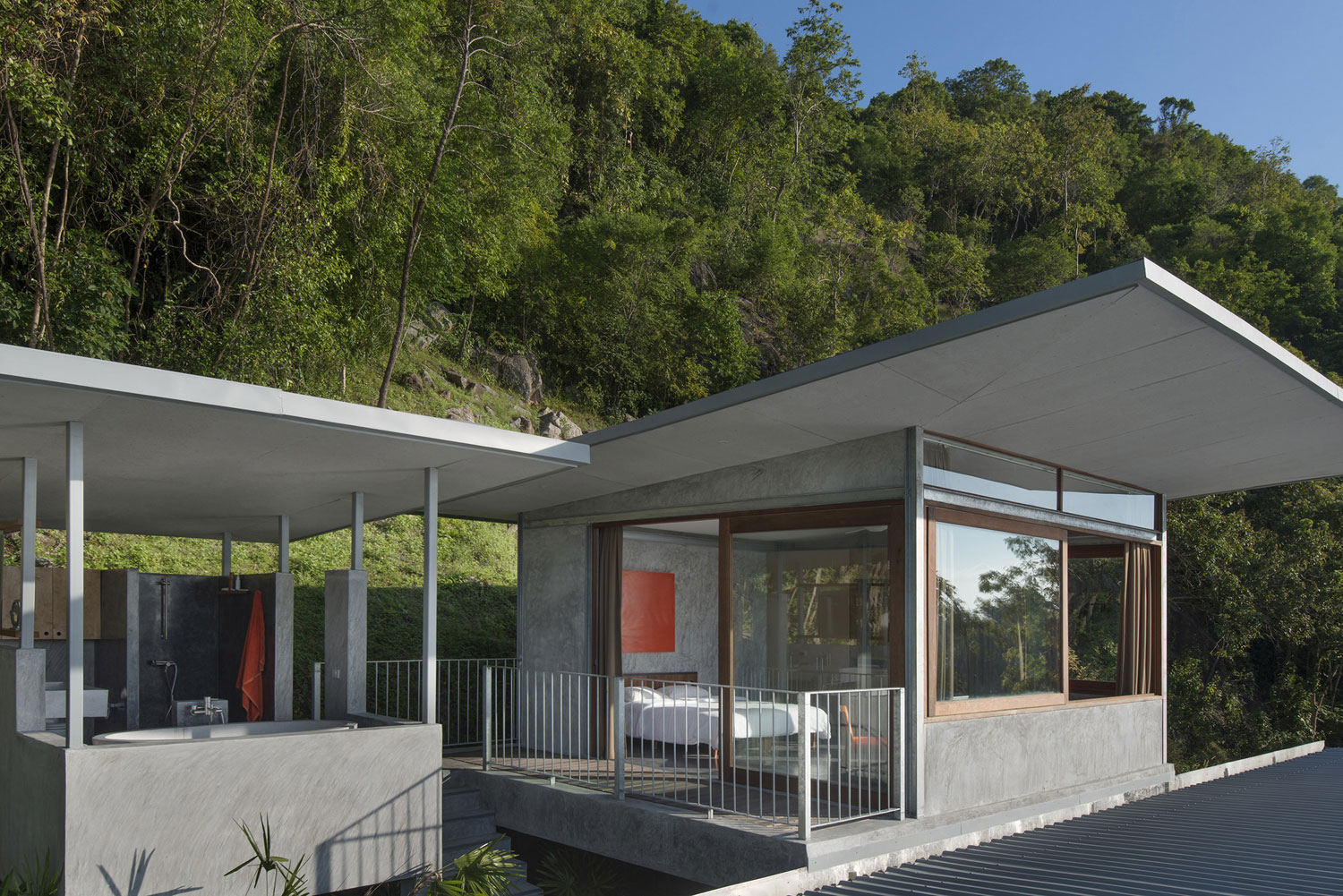 A Stunning House Built with Concrete, Wood, Steel and Glass Structure in Ko Samui, Thailand by Marc Gerritsen (19)