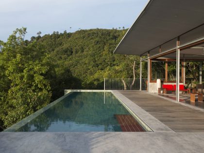 A Stunning House Built with Concrete, Wood, Steel and Glass Structure in Ko Samui, Thailand by Marc Gerritsen (4)