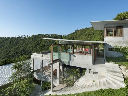 A Stunning House Built with Concrete, Wood, Steel and Glass Structure in Ko Samui, Thailand by Marc Gerritsen (7)