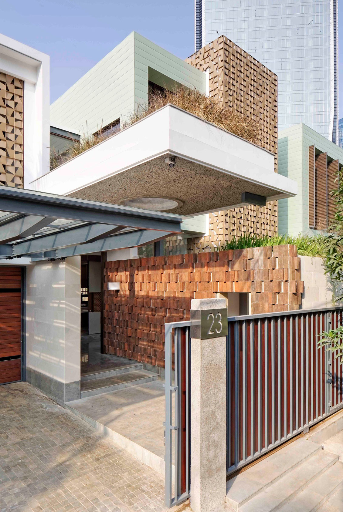 A Stunning House with a Perfect Mix of Traditional and Modern Touches
