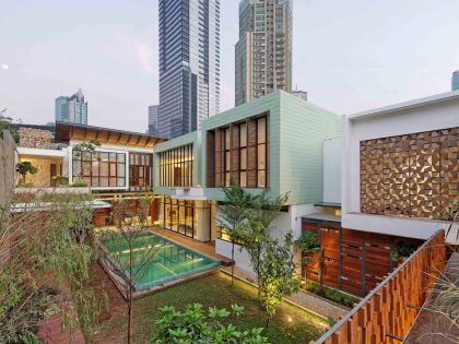 A Stunning House with a Perfect Mix of Traditional and Modern Touches in Jakarta, Indonesia by Atelier Cosmas Gozali (16)