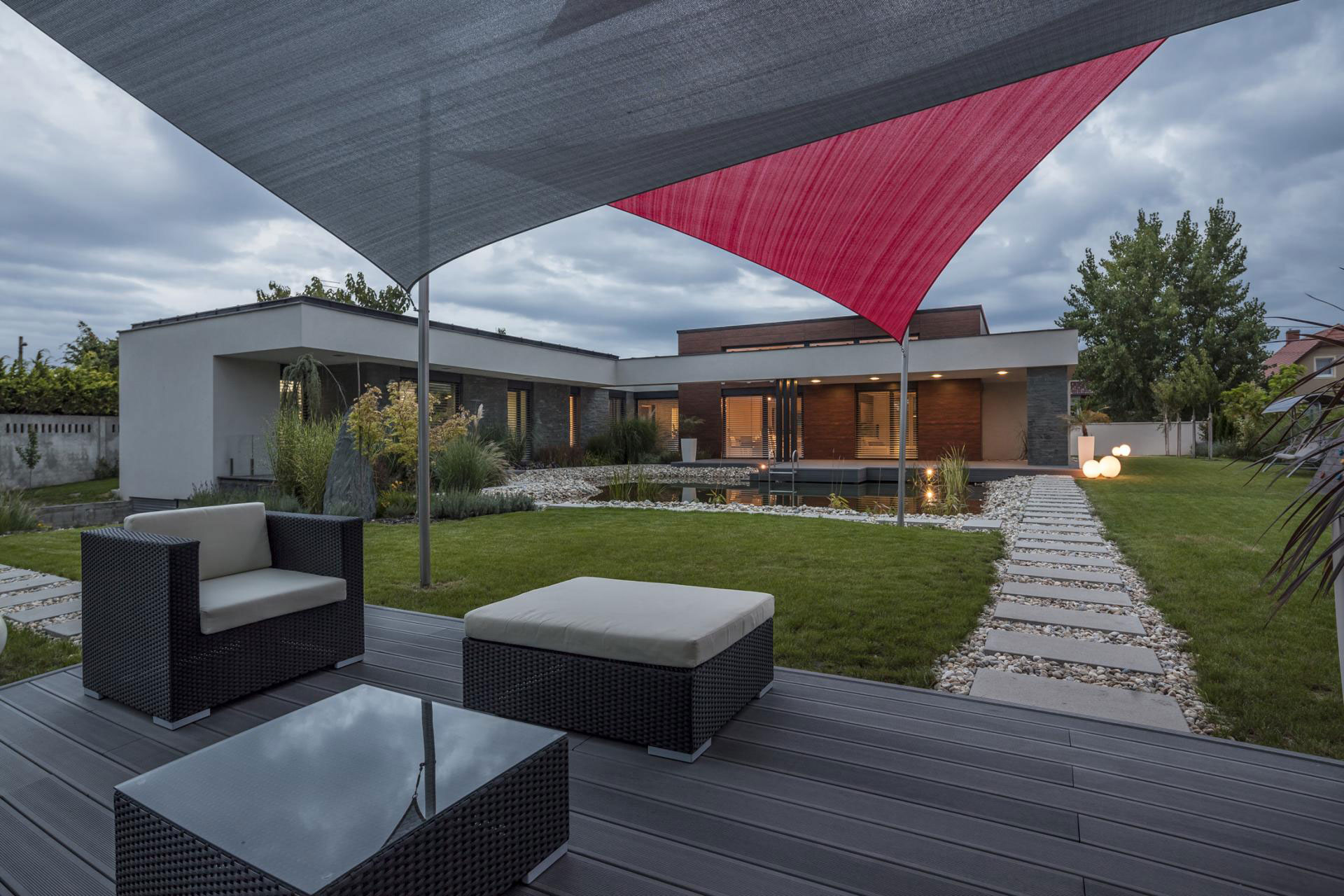 A Stunning L-Shaped Modern House for a Four-Person Family in Mosonmagyaróvár, Hungary by TOTH PROJECT (20)