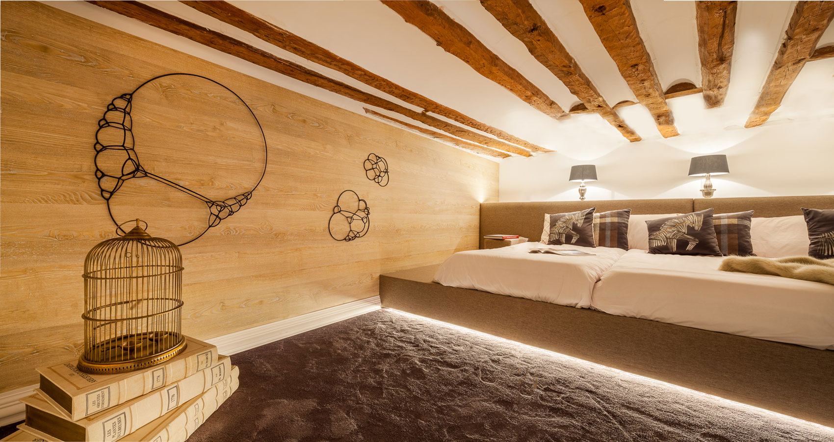 A Stunning Modern Apartment with a Mix of Rustic and Minimalist Elements in Madrid by Disak-Diseño de Interiores (10)