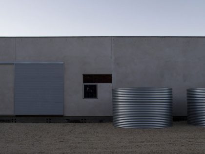 A Stunning Modern Beach House with a Mono-Pitch Roof Frames in New South Wales by Bourne Blue Architecture (4)