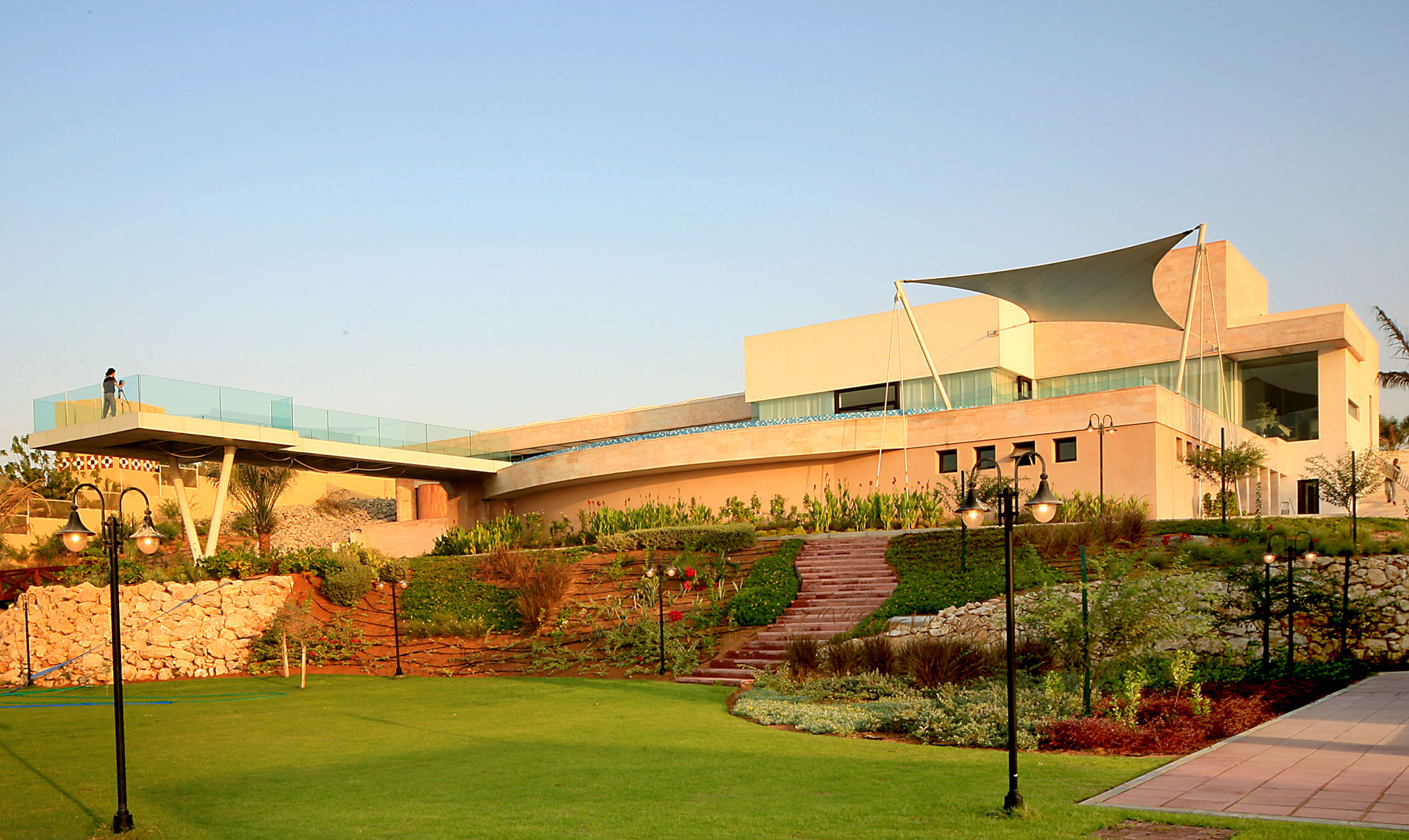 A Stunning Modern House With Courtyard Swimming Pool in Ras al Khaimah by NAGA Architects (1)