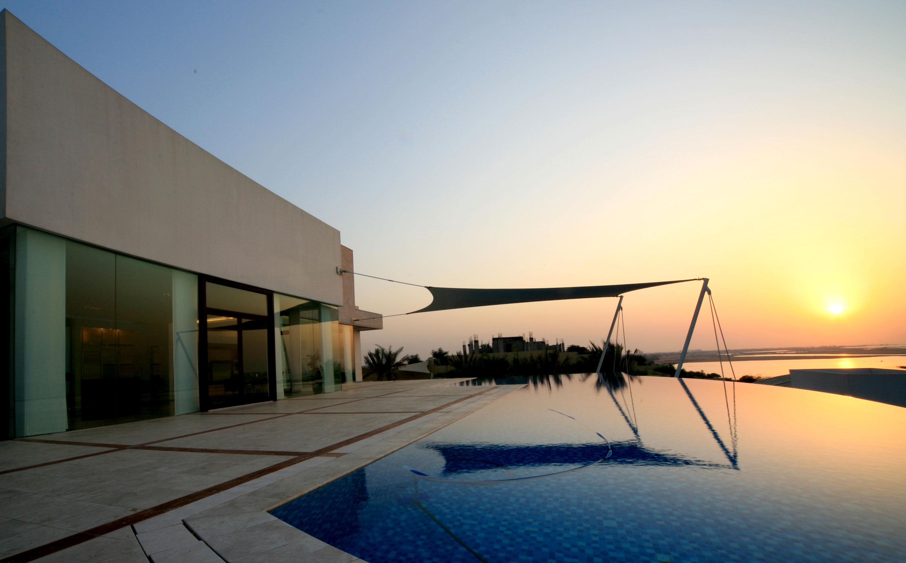 A Stunning Modern House With Courtyard Swimming Pool in Ras al Khaimah by NAGA Architects (14)