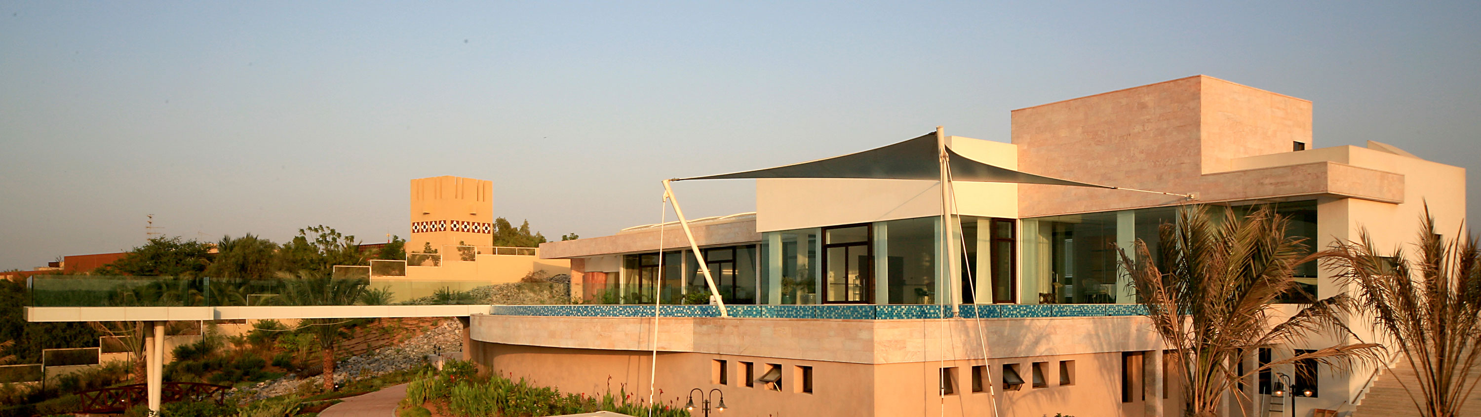 A Stunning Modern House With Courtyard Swimming Pool in Ras al Khaimah by NAGA Architects (2)
