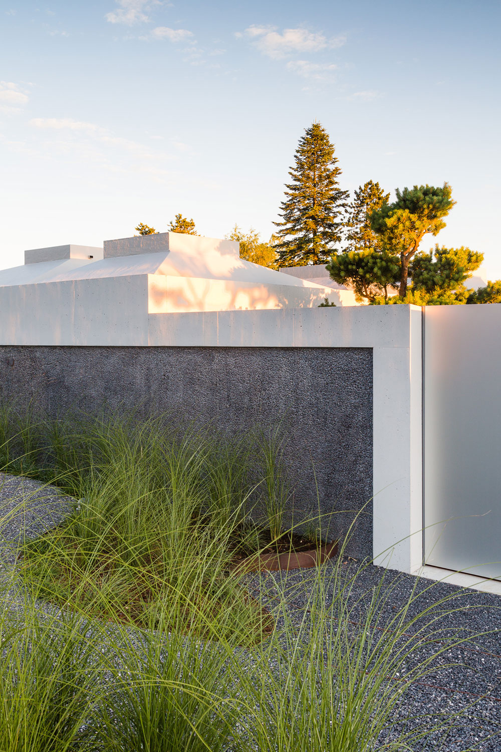 A Stunning Modern House with Four Courtyards in Zumikon, Switzerland by Think Architecture (5)