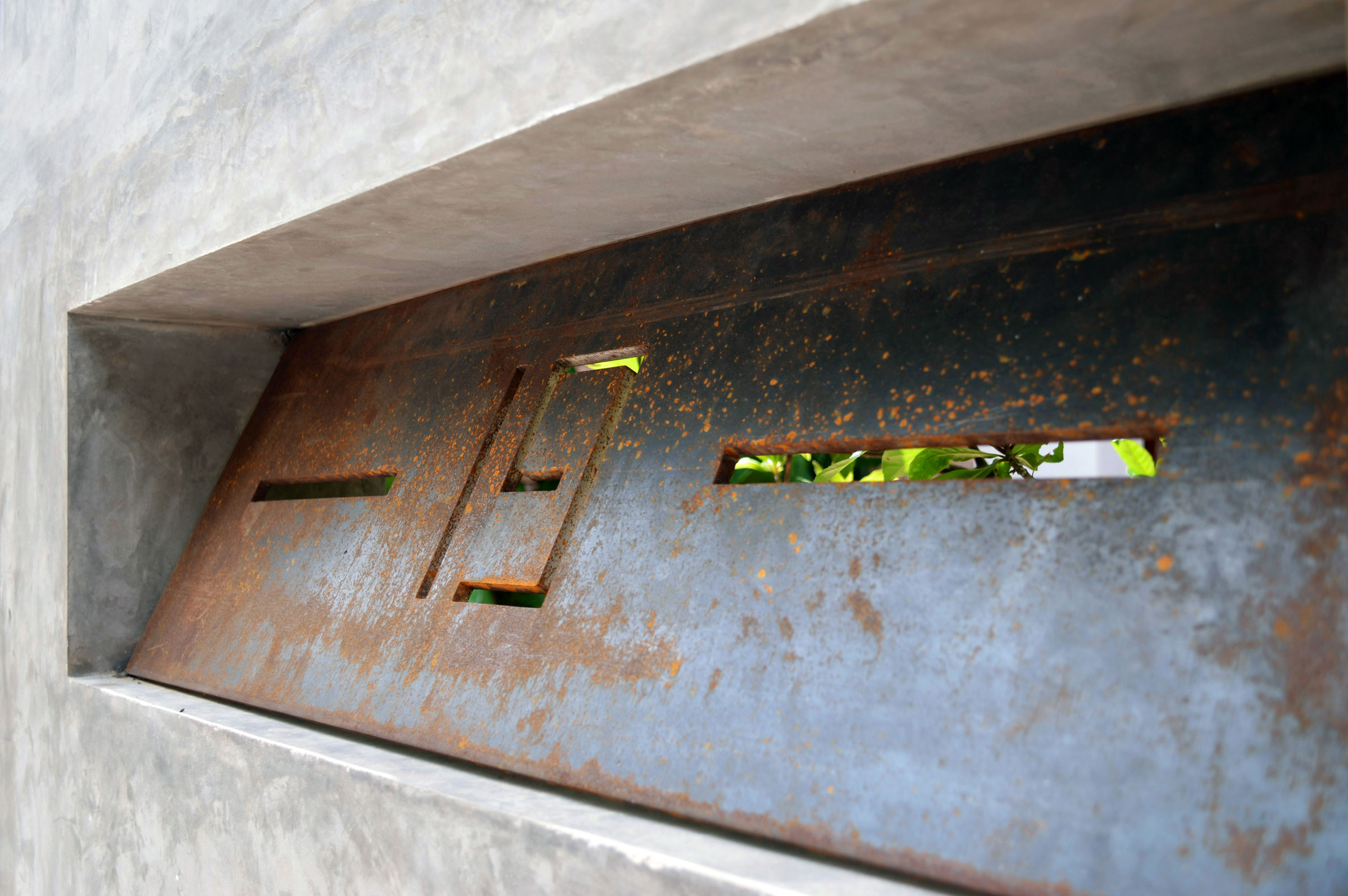 A Stunning Modern Vertical House Overlooking the Saigon River in Ho Chi Minh City by La Design Studio (3)