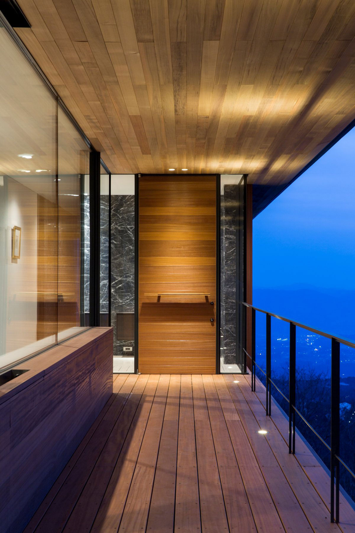 A Stunning Mountainside Home with a Dramatic Cantilever Appearance in Nagano by Kidosaki Architects Studio (15)