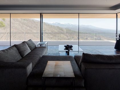 A Stunning Mountainside Home with a Dramatic Cantilever Appearance in Nagano by Kidosaki Architects Studio (8)