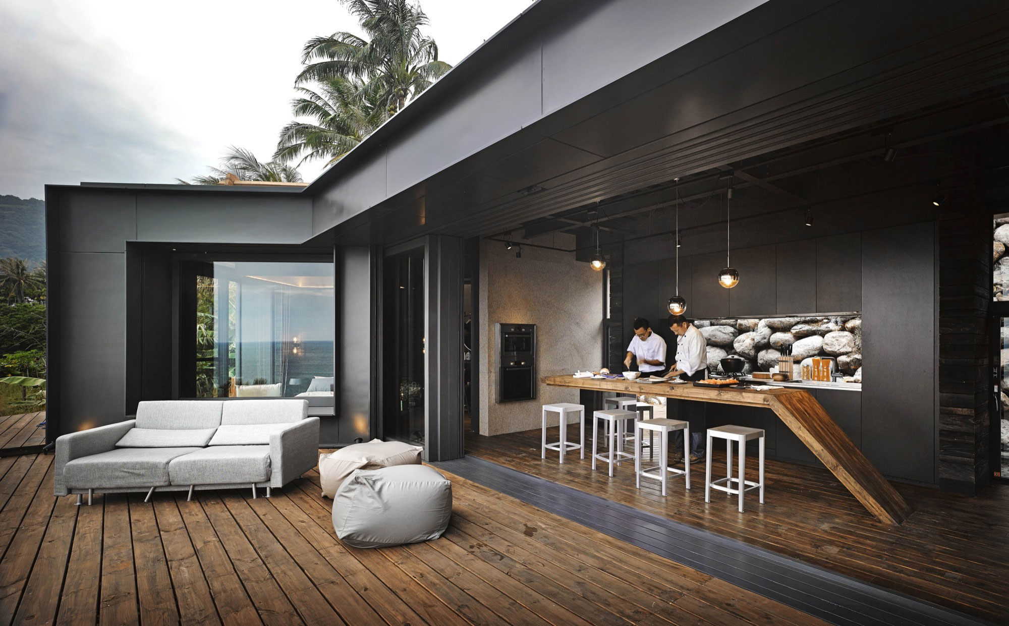 A Stunning Seafront Home with Pool and Spectacular Ocean Views in Taiwan by Create + Think Design Studio (13)