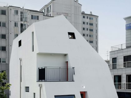 A Stunning White House with Beautiful Pops of Color in Seoul, South Korea by Design band YOAP (2)