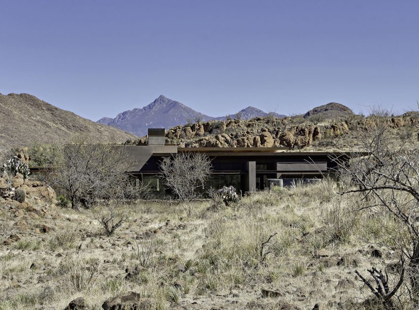 A Stunning and Beautiful Mountain House in the Rocky Terrain of Santa Cruz County by DesignBuild Collaborative (4)