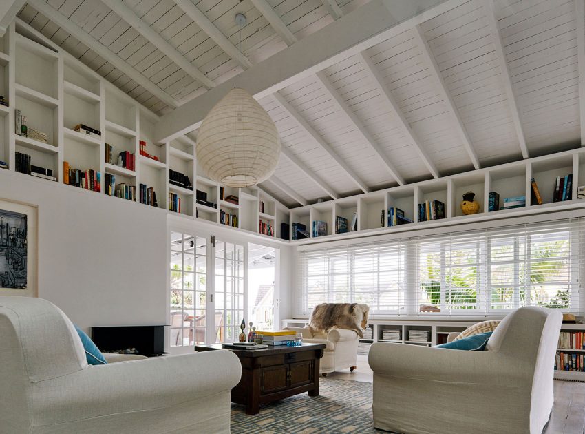 A Stunning and Luminous Beach House Inspired by a Ship on Stilts in Collaroy by Luigi Rosselli Architects (8)