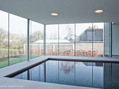 A Stunning and Luminous Contemporary Home on the Edge of a Pretty Man-Made River by LIAG architects (13)
