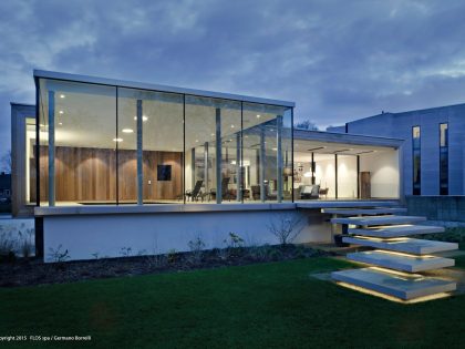 A Stunning and Luminous Contemporary Home on the Edge of a Pretty Man-Made River by LIAG architects (15)