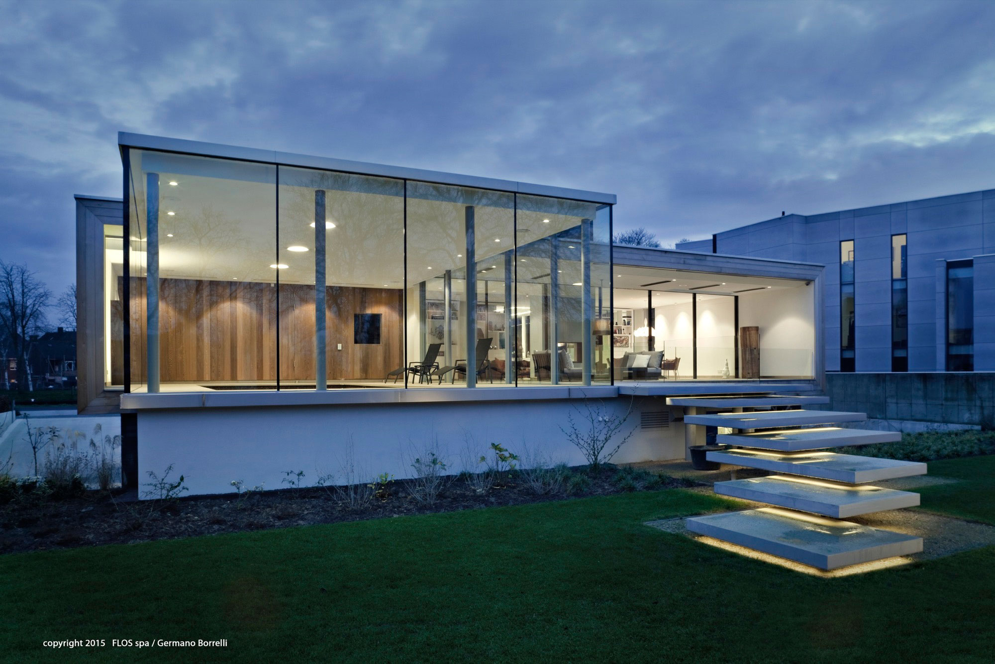 A Stunning and Luminous Contemporary Home on the Edge of a Pretty Man-Made River by LIAG architects (15)