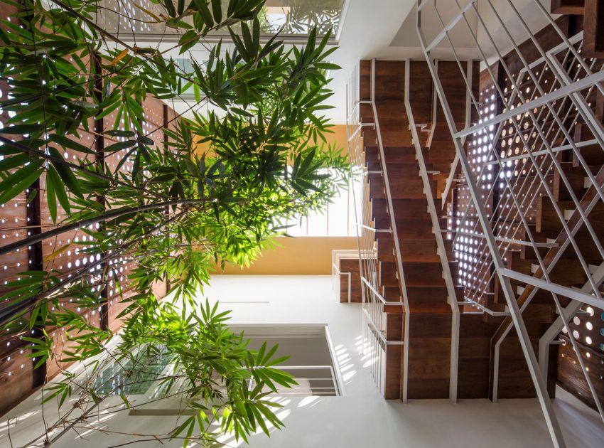 A Stunning and Spacious Home Framed by Perforated Corten Steel Walls in Kerala, India by LIJO.RENY Architects (15)