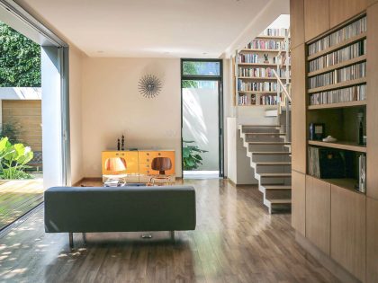 A Stunning Contemporary Home with a Large Bookshelf in Mexico City by Paul Cremoux Studio (15)