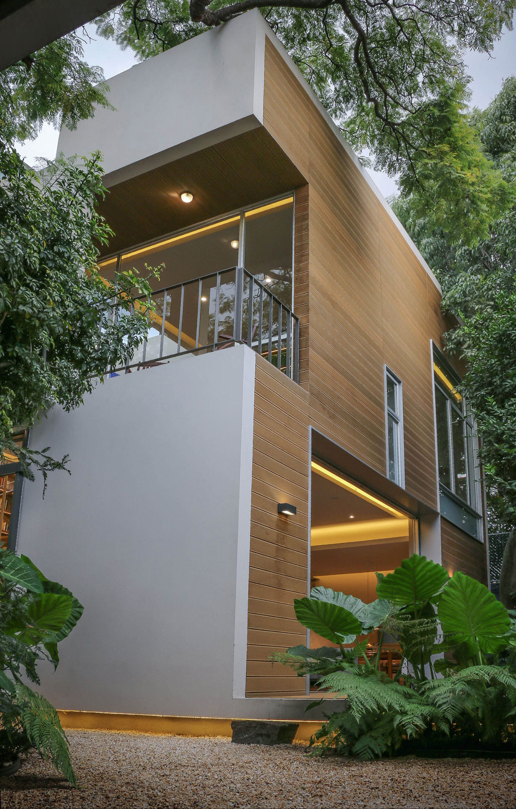 A Stunning Contemporary Home with a Large Bookshelf in Mexico City by Paul Cremoux Studio (2)