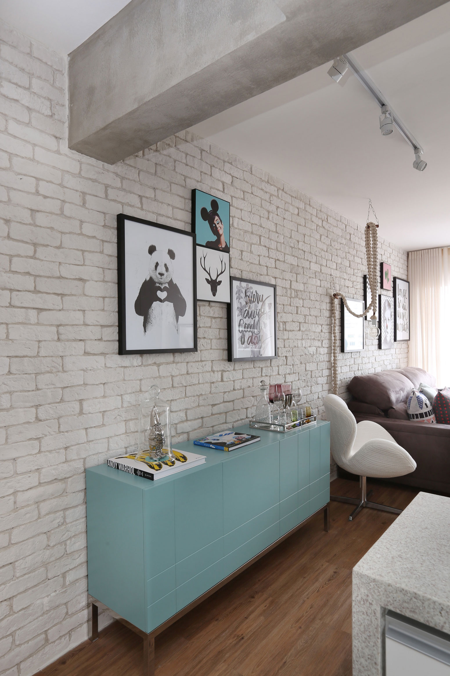 A Stylish Apartment with Romantic Atmosphere in São Paulo by Casa 2 Arquitetos (15)