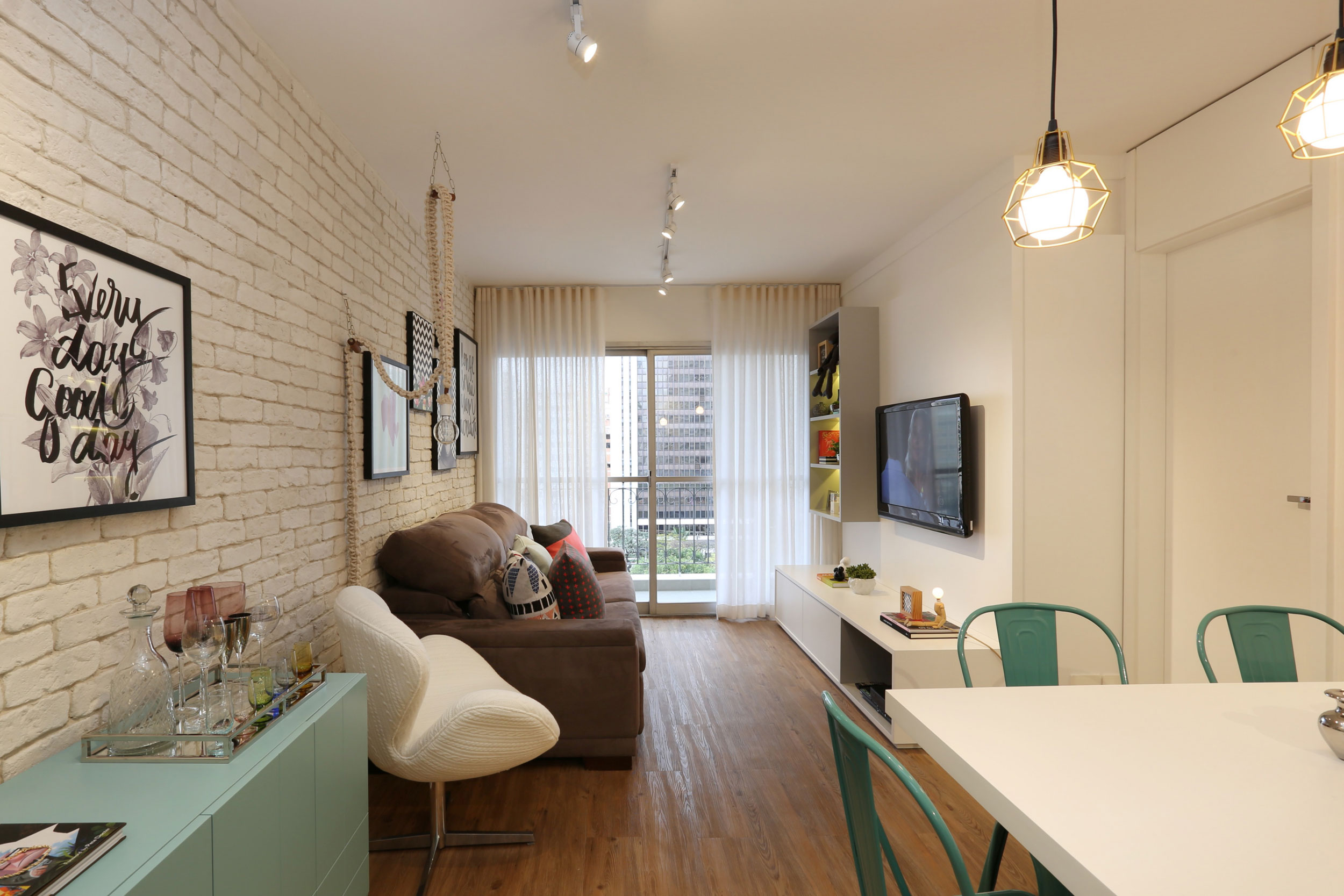 A Stylish Apartment with Romantic Atmosphere in São Paulo by Casa 2 Arquitetos (3)