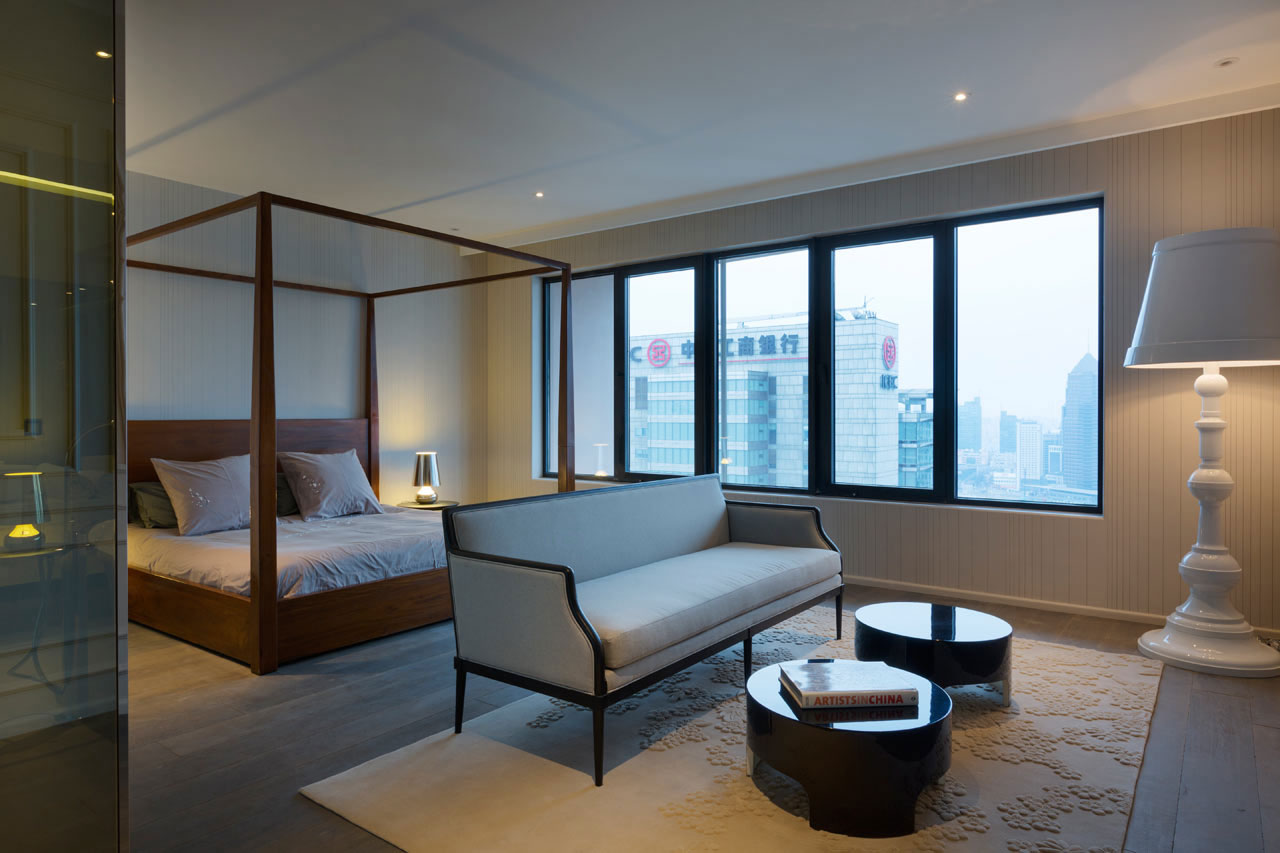 A Stylish Apartment with an Eclectic Mix of Modern and Classic Interiors in Shanghai by Dariel Studio (12)