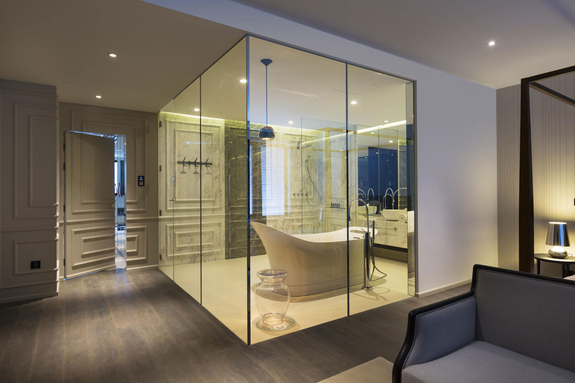 A Stylish Apartment with an Eclectic Mix of Modern and Classic Interiors in Shanghai by Dariel Studio (14)