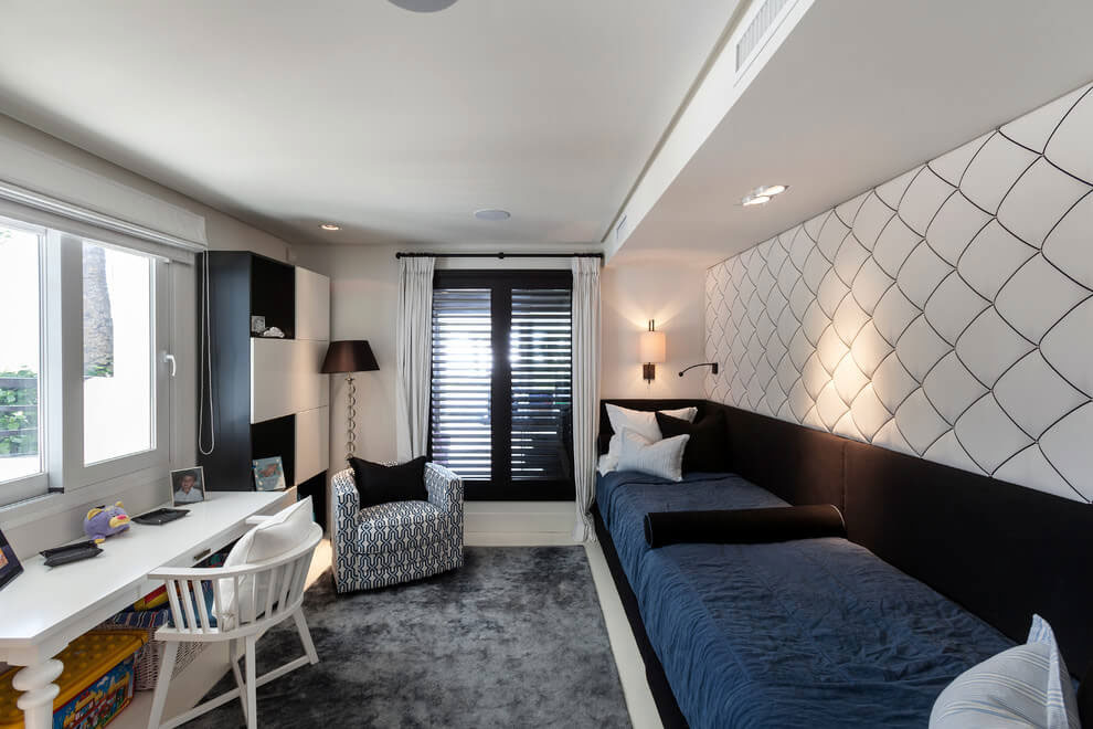 A Stylish Beach Home with Warm and Romantic Interiors in Marbella by Patricia Darch Interiors (16)