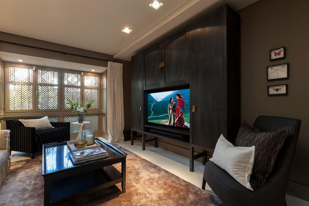 A Stylish Beach Home with Warm and Romantic Interiors in Marbella by Patricia Darch Interiors (6)