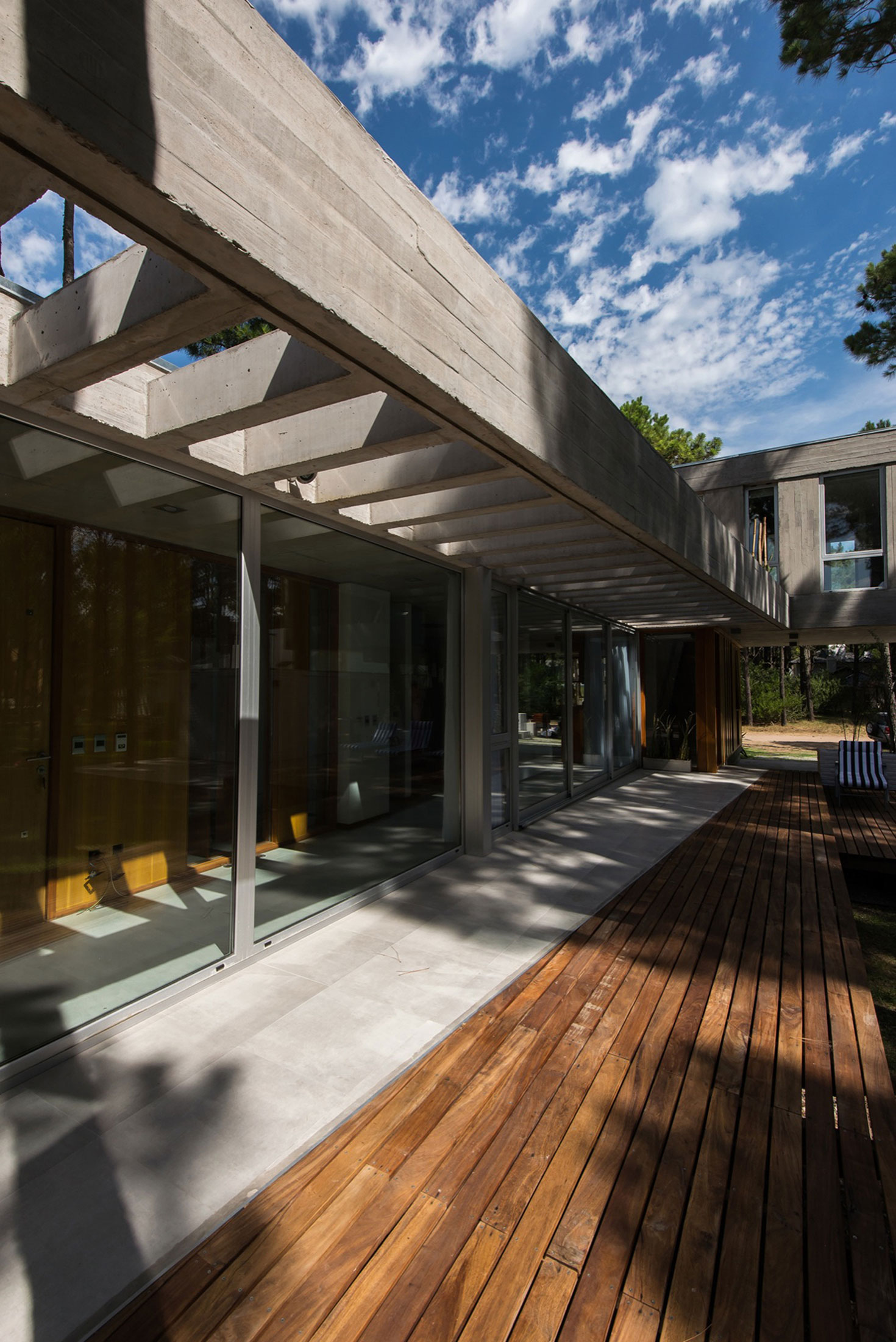 A Stylish Concrete Home Flanked by a Lush Pine Forest in Pinamar by Estudio Galera (10)