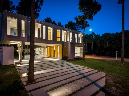 A Stylish Concrete Home Flanked by a Lush Pine Forest in Pinamar by Estudio Galera (22)