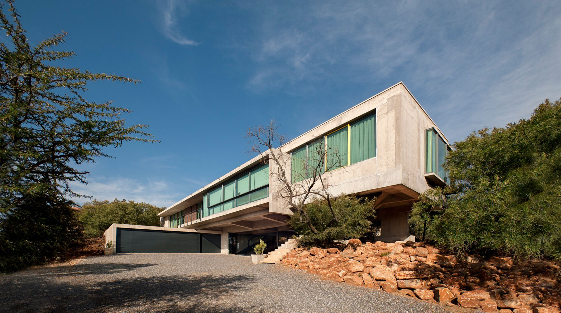 A Stylish Concrete Home with Stunning Cantilevered Structure in