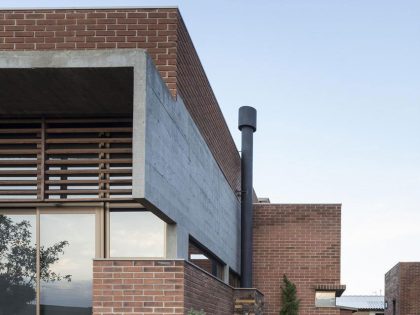 A Stylish Contemporary Home Made of Concrete and Red Bricks in Rio Grande do Sul by Ramella Arquitetura (7)