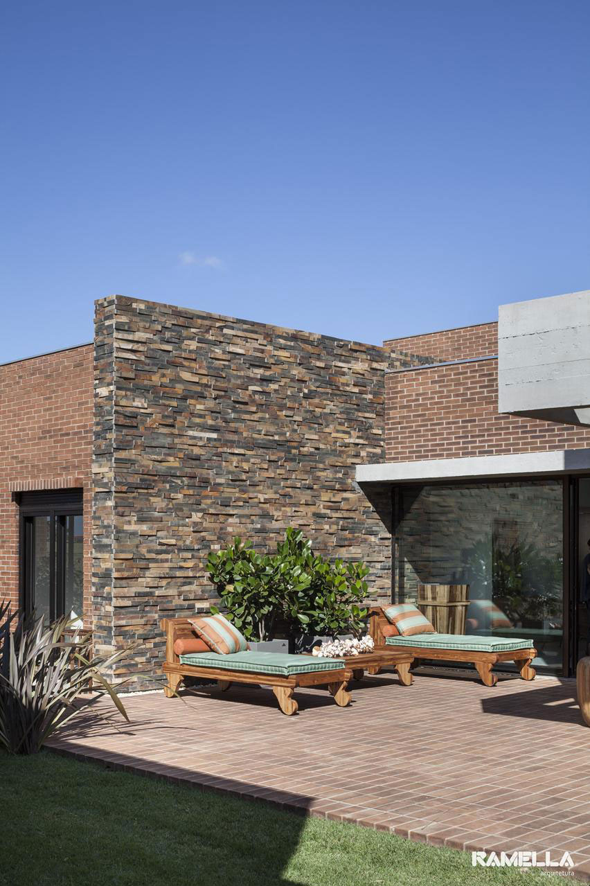 A Stylish Contemporary Home Made of Concrete and Red Bricks in Rio Grande do Sul by Ramella Arquitetura (8)