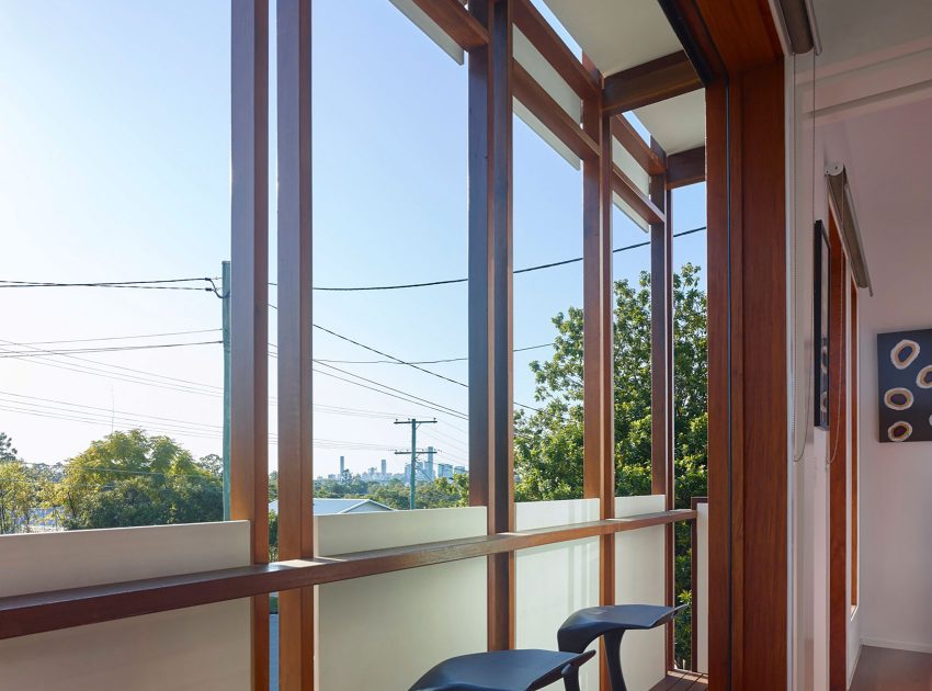 A Stylish Contemporary Home with Wonderful Views in Bardon, Queensland by O’Neill Architecture (13)