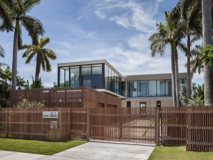 A Stylish Contemporary Home with a Splendid Interior and Carved Staircase in Miami Beach by rGlobe architecture (1)