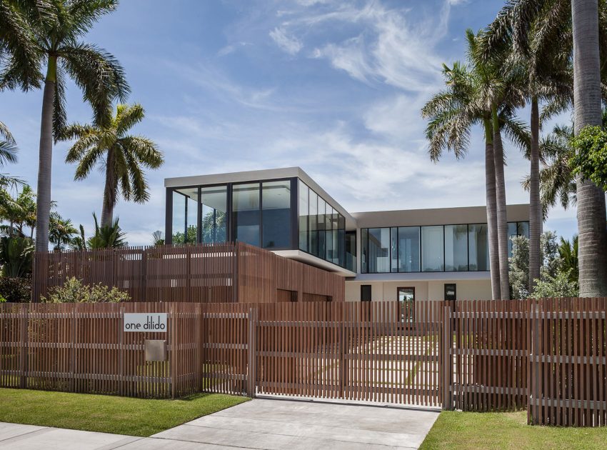 A Stylish Contemporary Home with a Splendid Interior and Carved Staircase in Miami Beach by rGlobe architecture (1)