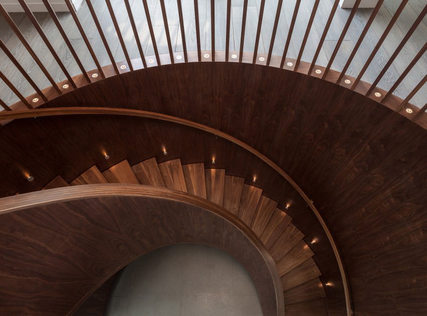 A Stylish Contemporary Home with a Splendid Interior and Carved Staircase in Miami Beach by rGlobe architecture (21)