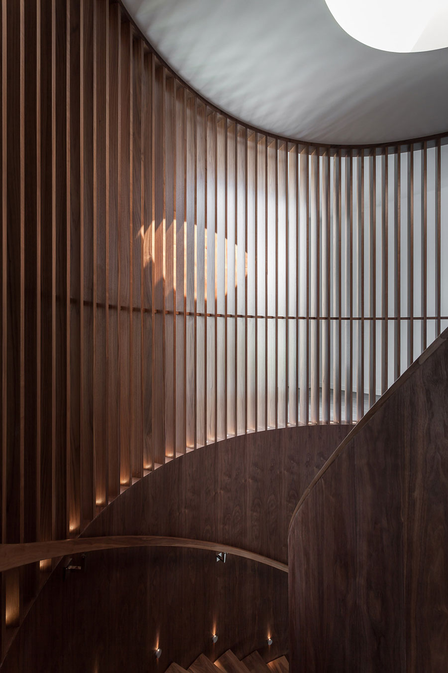 A Stylish Contemporary Home with a Splendid Interior and Carved Staircase in Miami Beach by rGlobe architecture (22)