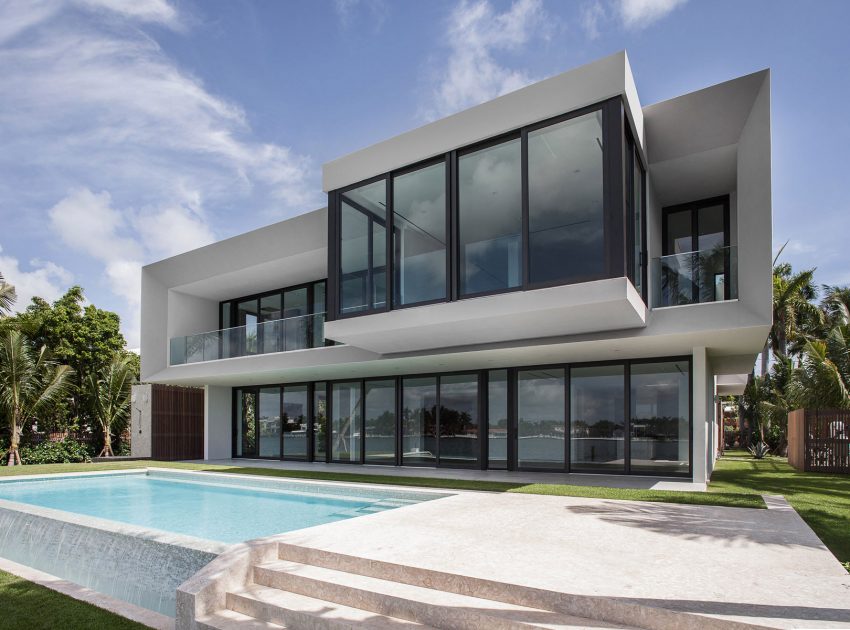 A Stylish Contemporary Home with a Splendid Interior and Carved Staircase in Miami Beach by rGlobe architecture (8)