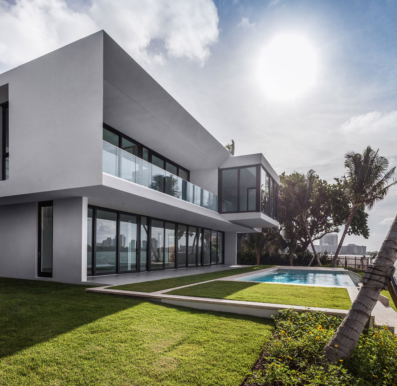 A Stylish Contemporary Home with a Splendid Interior and Carved Staircase in Miami Beach by rGlobe architecture (9)