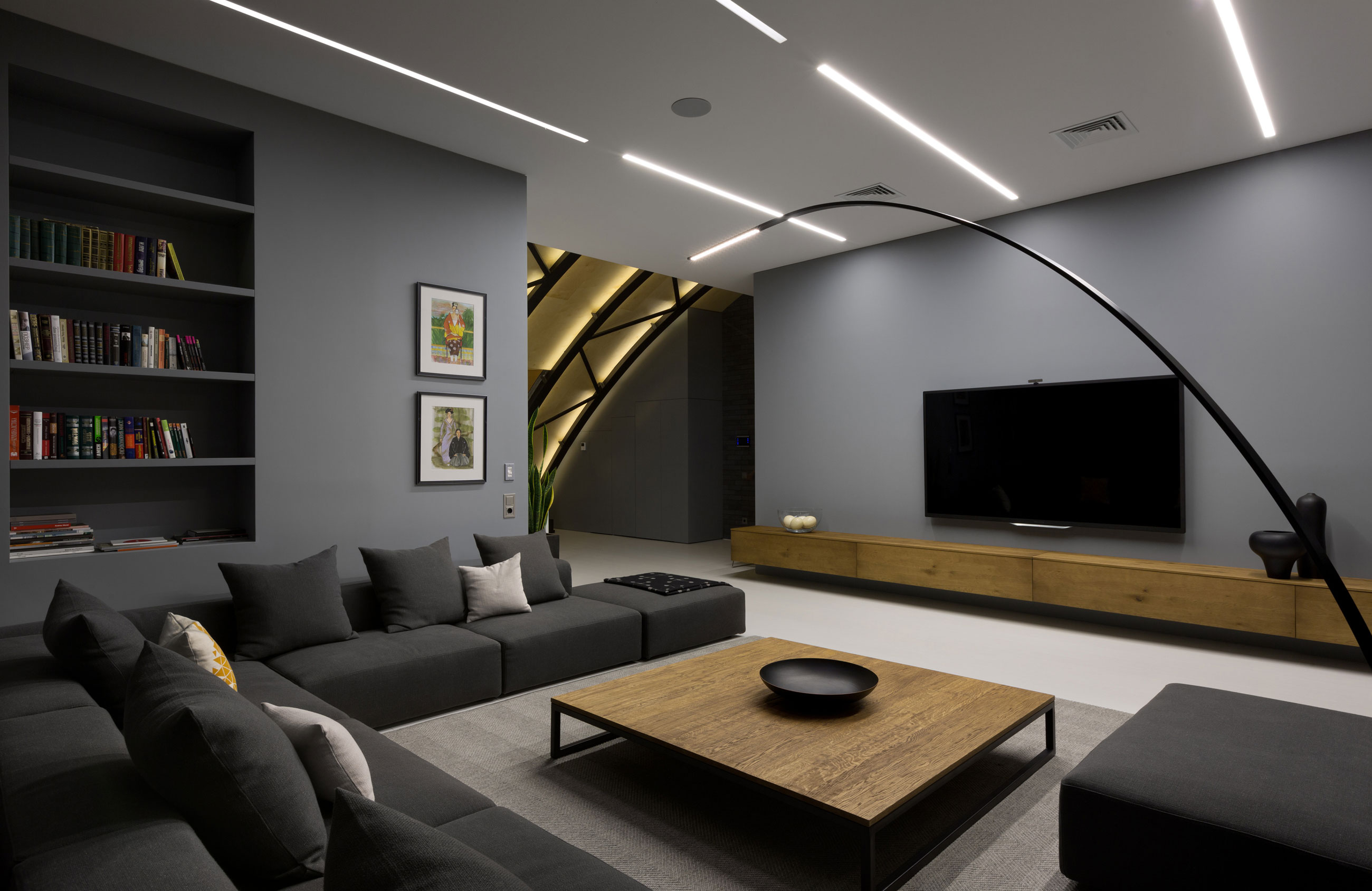 A Stylish Contemporary Loft with an Arched Ceiling in Kiev, Ukraine by Alex Obraztsov (1)