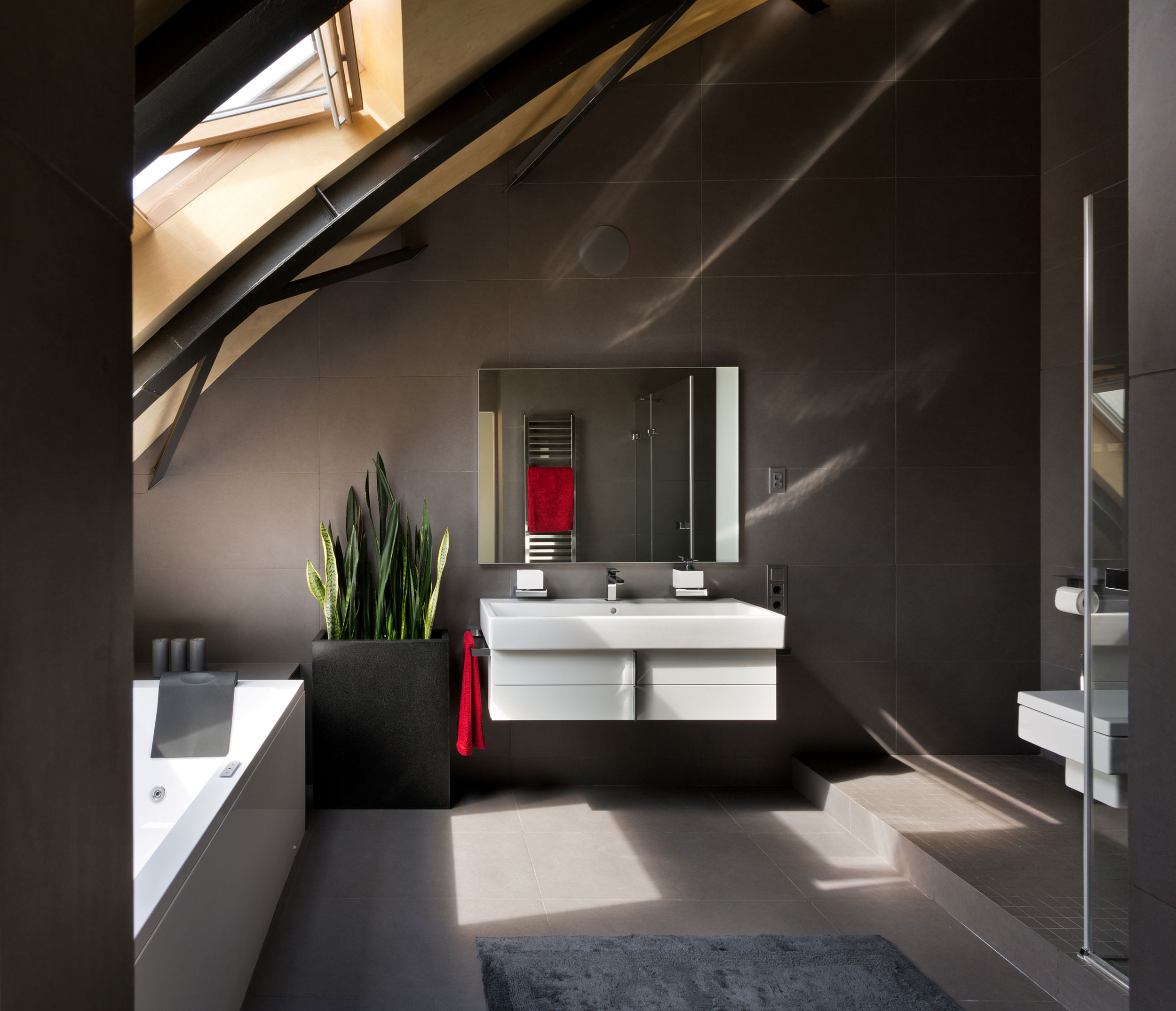 A Stylish Contemporary Loft with an Arched Ceiling in Kiev, Ukraine by Alex Obraztsov (13)